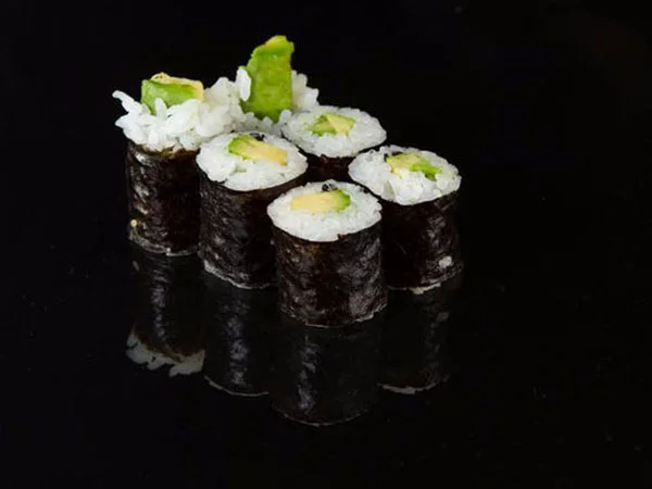 sushi_0003_6a75fc54f624a84af54b4a9cb4fdd6d4